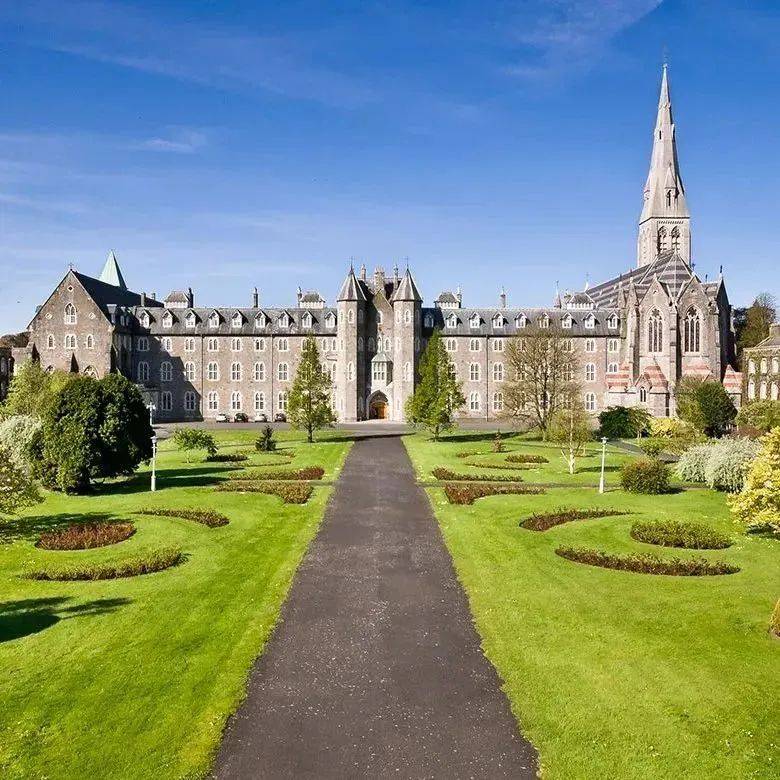 想去爱尔兰留学读本科，有哪些途径呢？