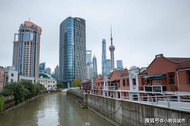 为什么很多人都认为上海排外和落户难呢？